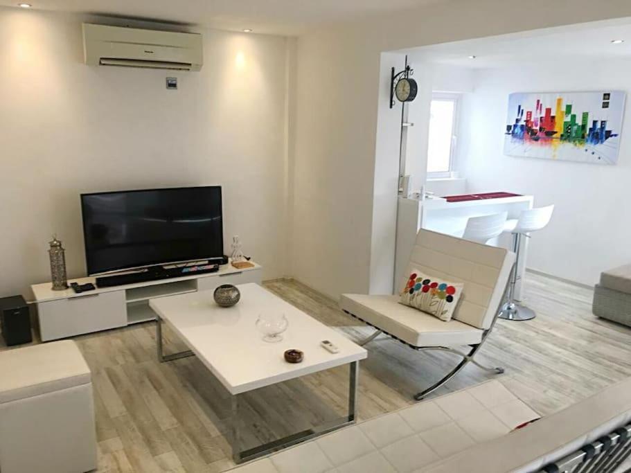 Lovely Two Bedrooms Apartment. Flic-en-Flacq Kültér fotó